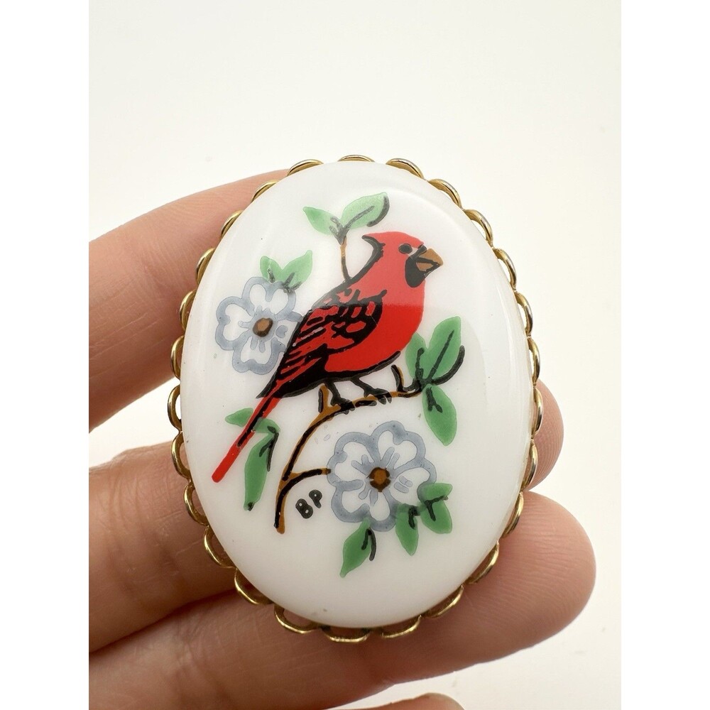 Vintage Hand painted Bird Cardinal Brooch Pin Gold Tone Porcelain